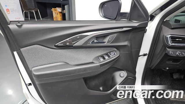 Chevrolet Korea Trailblazer 2021 — photo 14