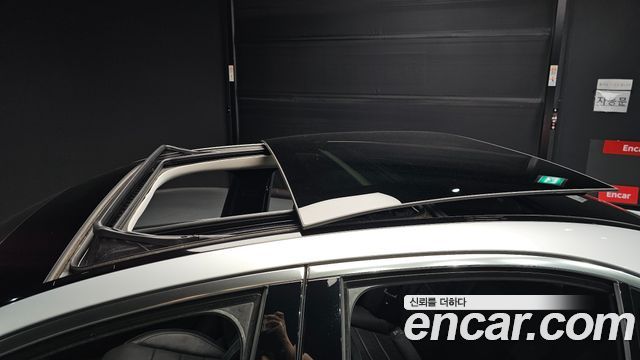 Mercedes-Benz E-Class 2017 — photo 17