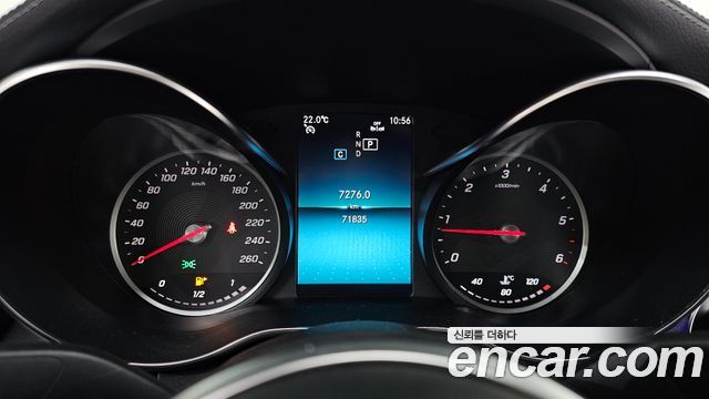 Mercedes-Benz C-Class 2019 — photo 11