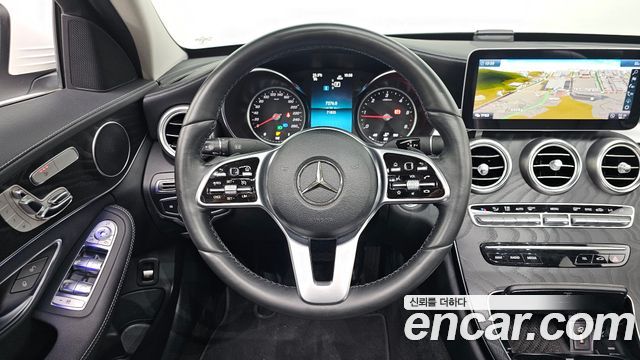 Mercedes-Benz C-Class 2019 — photo 19