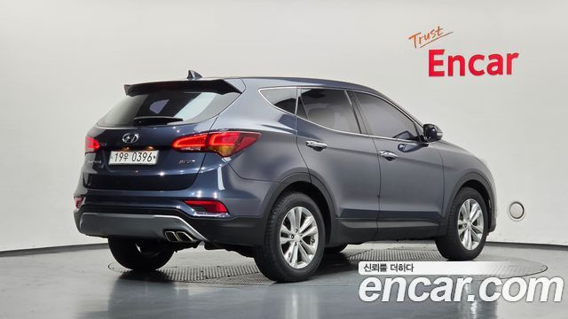Hyundai Santafe 2017 — photo 2