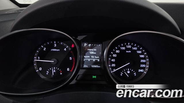 Hyundai Santafe 2017 — photo 11