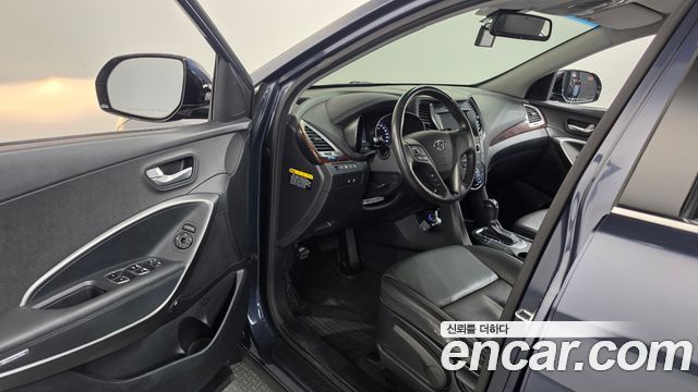 Hyundai Santafe 2017 — photo 13
