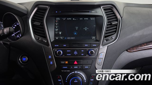Hyundai Santafe 2017 — photo 18