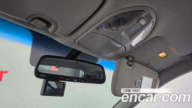 Hyundai Santafe 2017 — photo 24