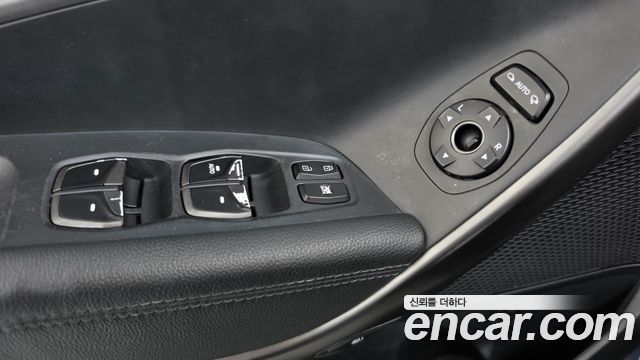 Hyundai Santafe 2017 — photo 27