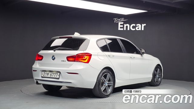 BMW 1-Series 2017 — photo 2
