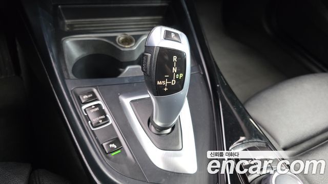 BMW 1-Series 2017 — photo 9