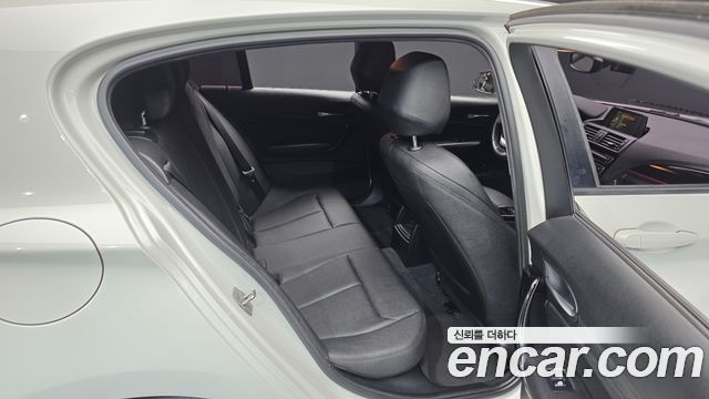 BMW 1-Series 2017 — photo 12