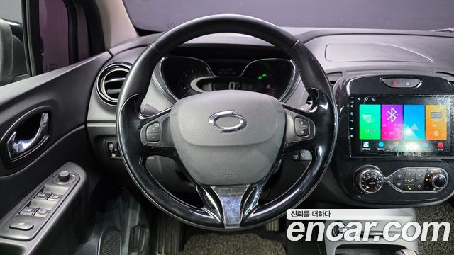 Renault Korea QM3 2017 — photo 13