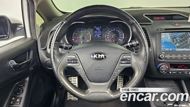 Kia K3 2013 — photo 19