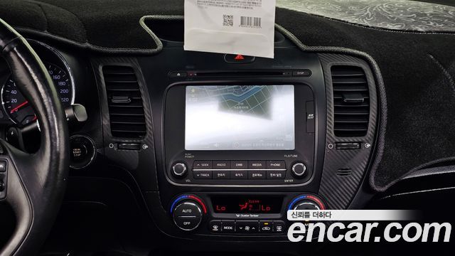 Kia K3 2013 — photo 20