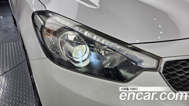 Kia K3 2013 — photo 8