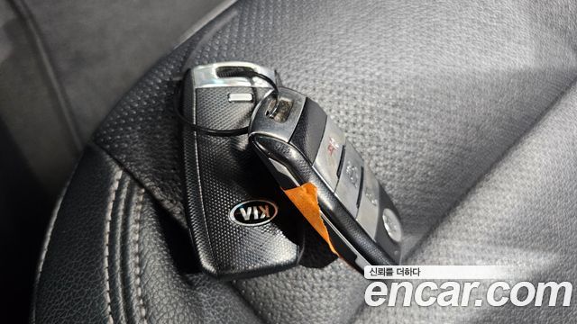 Kia K3 2013 — photo 30