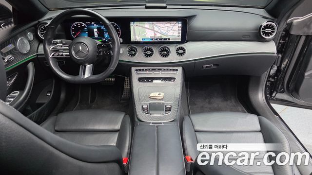 Mercedes-Benz E-Class 2021 — photo 10