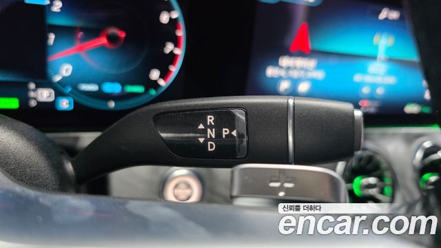 Mercedes-Benz E-Class 2021 — photo 12