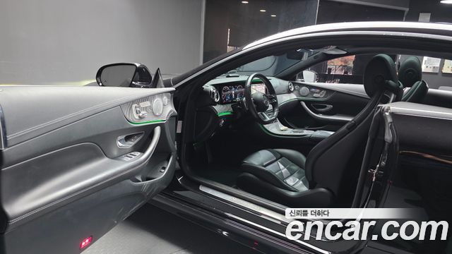 Mercedes-Benz E-Class 2021 — photo 13