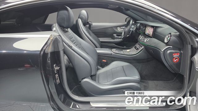 Mercedes-Benz E-Class 2021 — photo 16