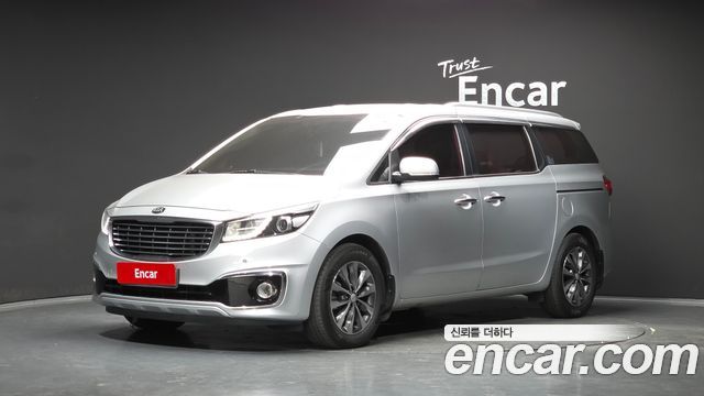 Kia Canival 2018 — photo 1