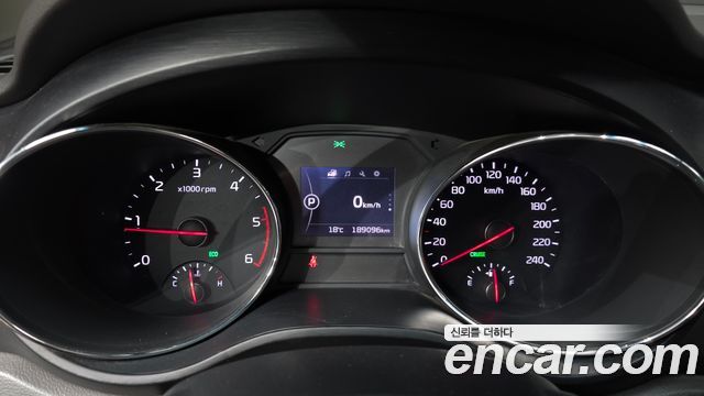 Kia Canival 2018 — photo 8