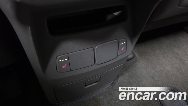 Kia Canival 2018 — photo 18