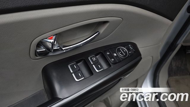 Kia Canival 2018 — photo 19