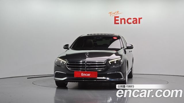 Mercedes-Benz E-Class 2021 — photo 3