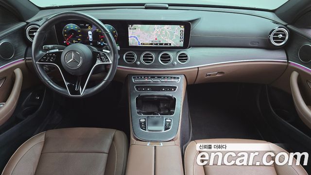 Mercedes-Benz E-Class 2021 — photo 10