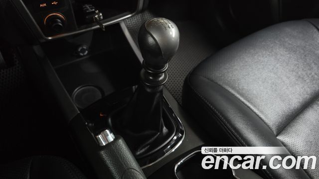 KG Mobility KORANDO 2015 — photo 12