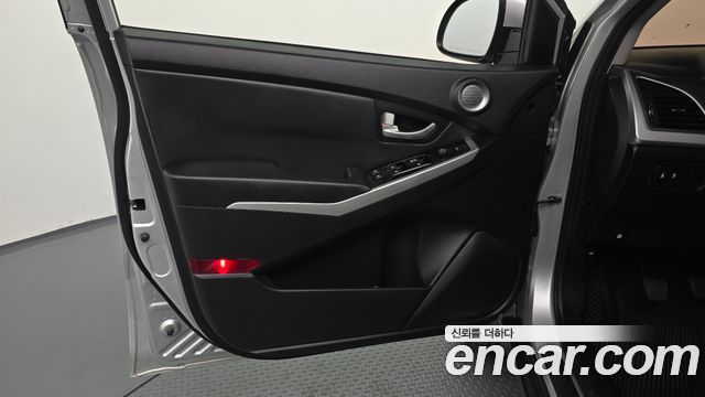 KG Mobility KORANDO 2015 — photo 14