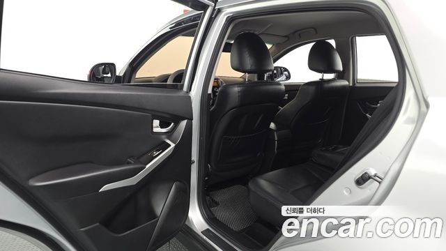 KG Mobility KORANDO 2015 — photo 16