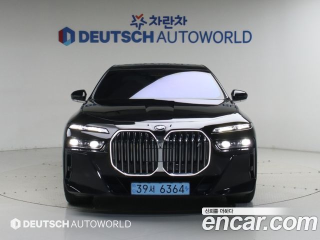 BMW i7 2024 — photo 3