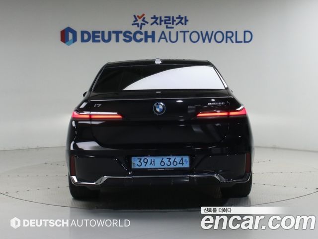 BMW i7 2024 — photo 4