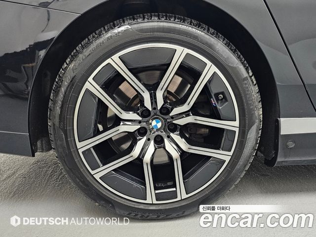 BMW i7 2024 — photo 5