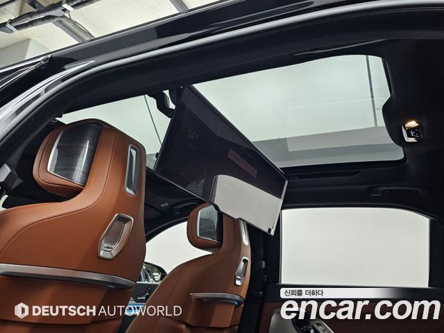 BMW i7 2024 — photo 18