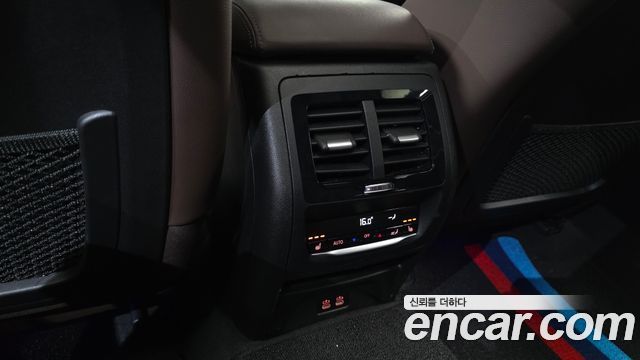 BMW X4 2020 — photo 27