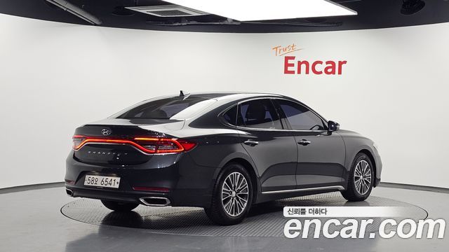 Hyundai Grandeur 2018 — photo 2