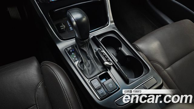 Hyundai Grandeur 2018 — photo 9