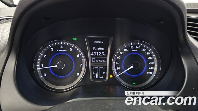 Hyundai Grandeur 2012 — photo 8