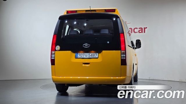 Hyundai Staria 2024 — photo 4