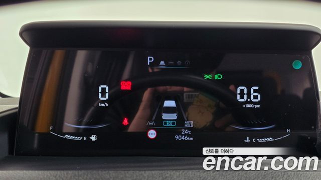 Hyundai Staria 2024 — photo 11
