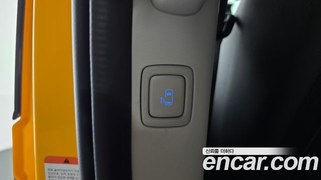 Hyundai Staria 2024 — photo 22