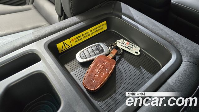 Hyundai Staria 2024 — photo 24