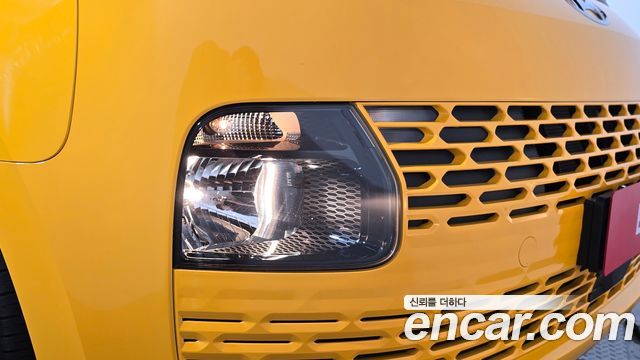 Hyundai Staria 2024 — photo 8