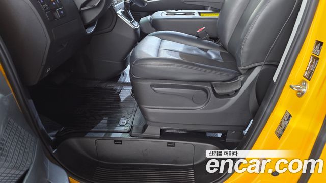 Hyundai Staria 2024 — photo 33