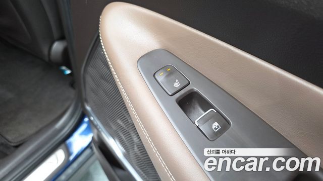 Hyundai Santafe 2019 — photo 25