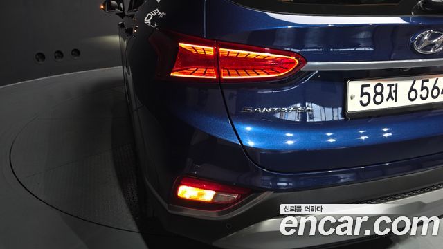 Hyundai Santafe 2019 — photo 9
