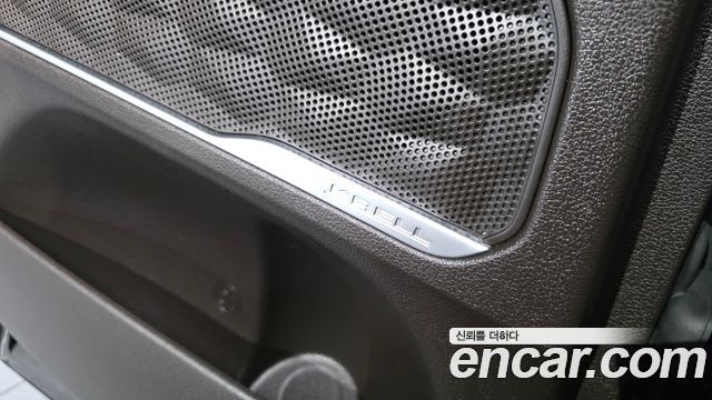 Hyundai Santafe 2019 — photo 36