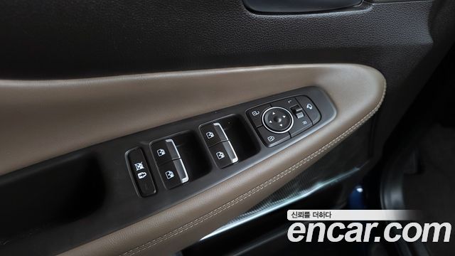 Hyundai Santafe 2019 — photo 38
