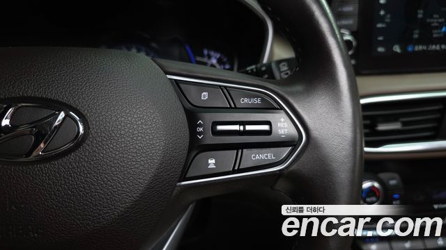 Hyundai Santafe 2019 — photo 46